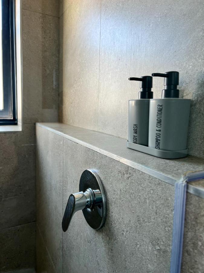 Waterfront Studio Apartment No 5 Hermanus Luaran gambar